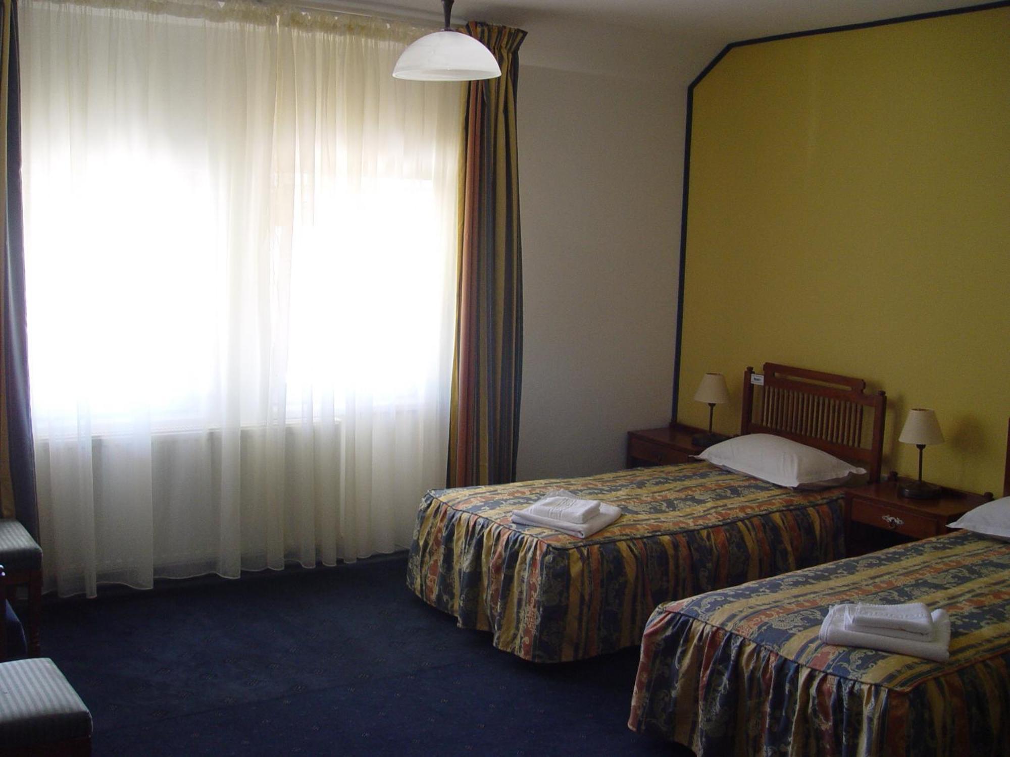 Hotel Astra Brassó Kültér fotó